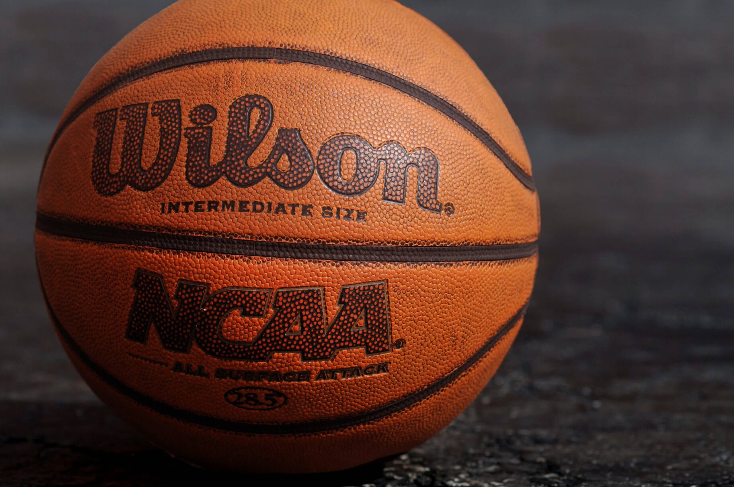 Rebels, Bulldogs release SEC basketball schedules