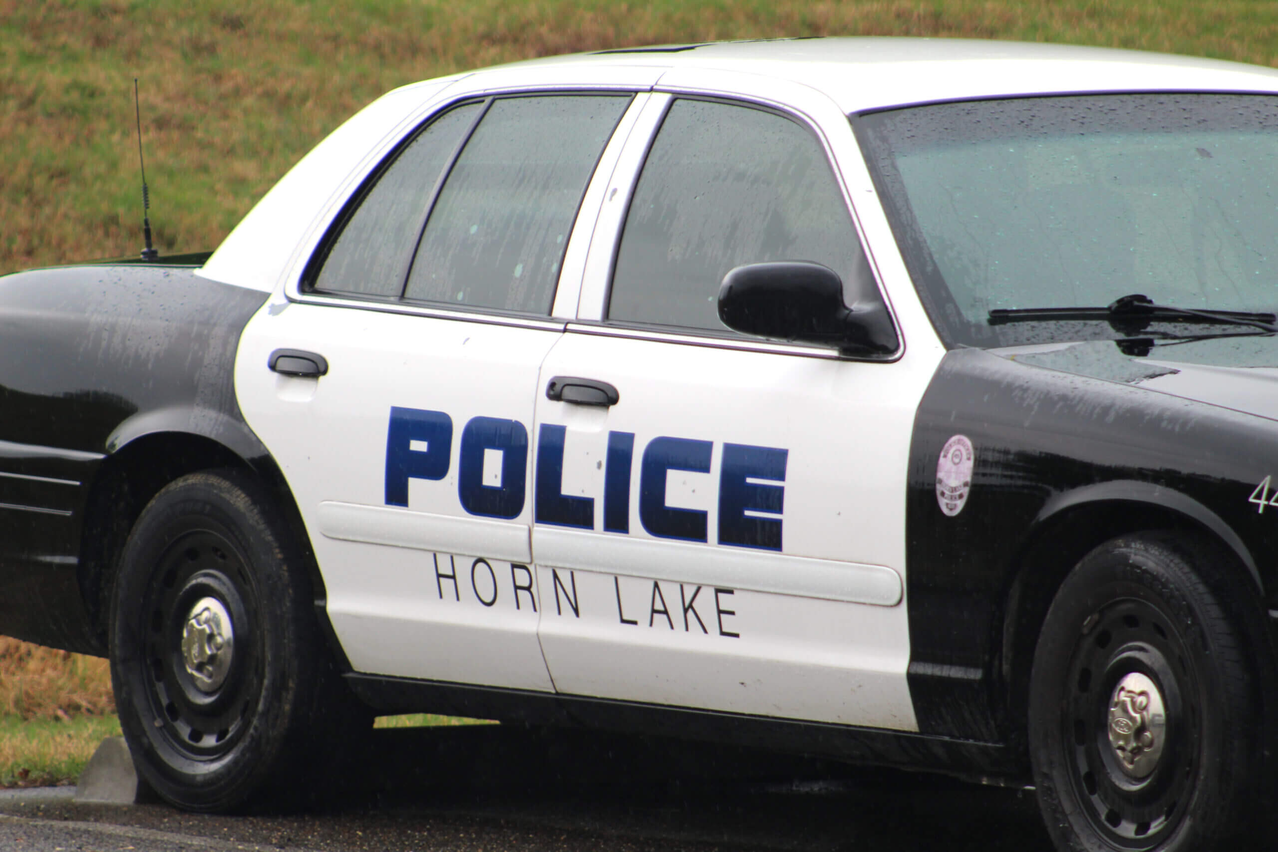 horn lake police car