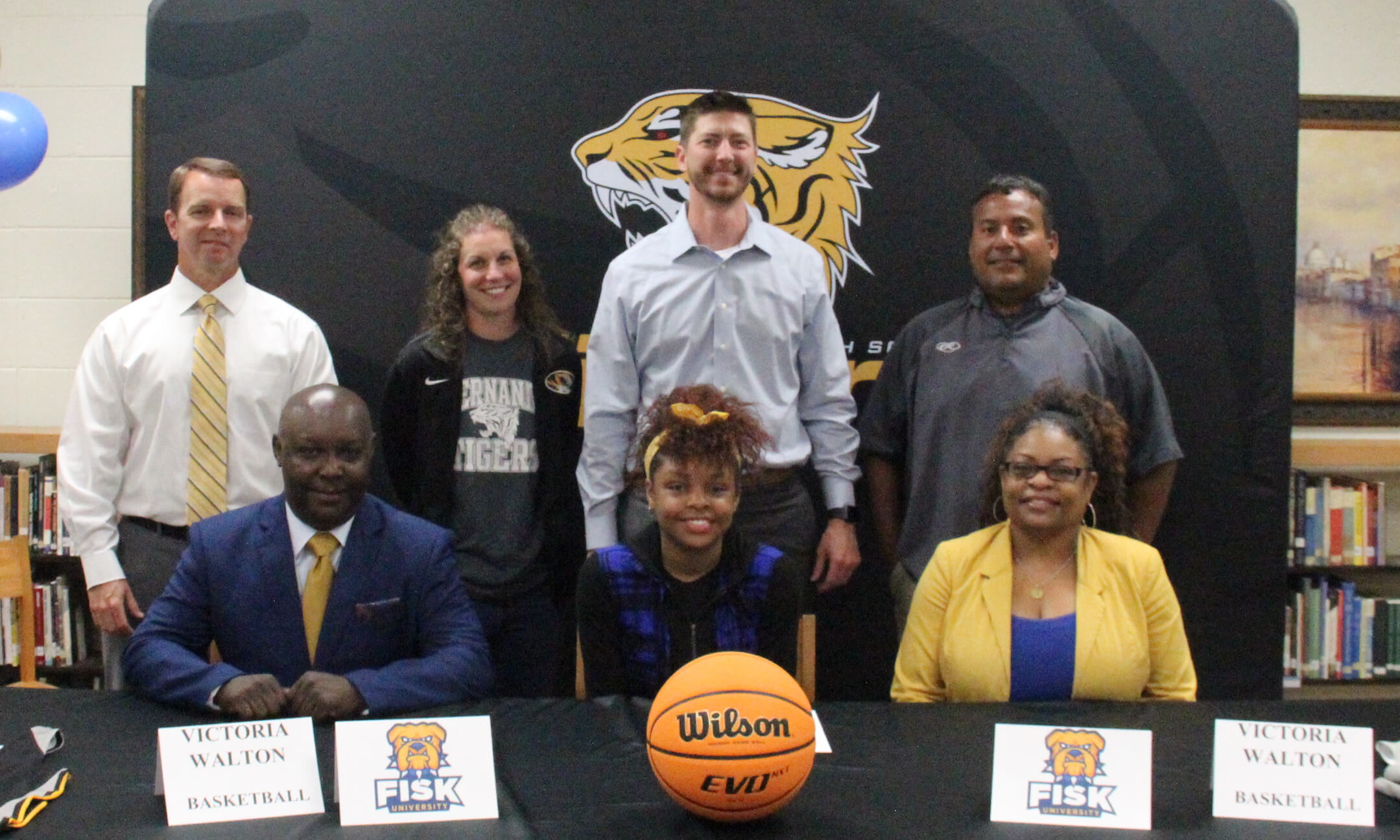 Walton signs with Fisk University