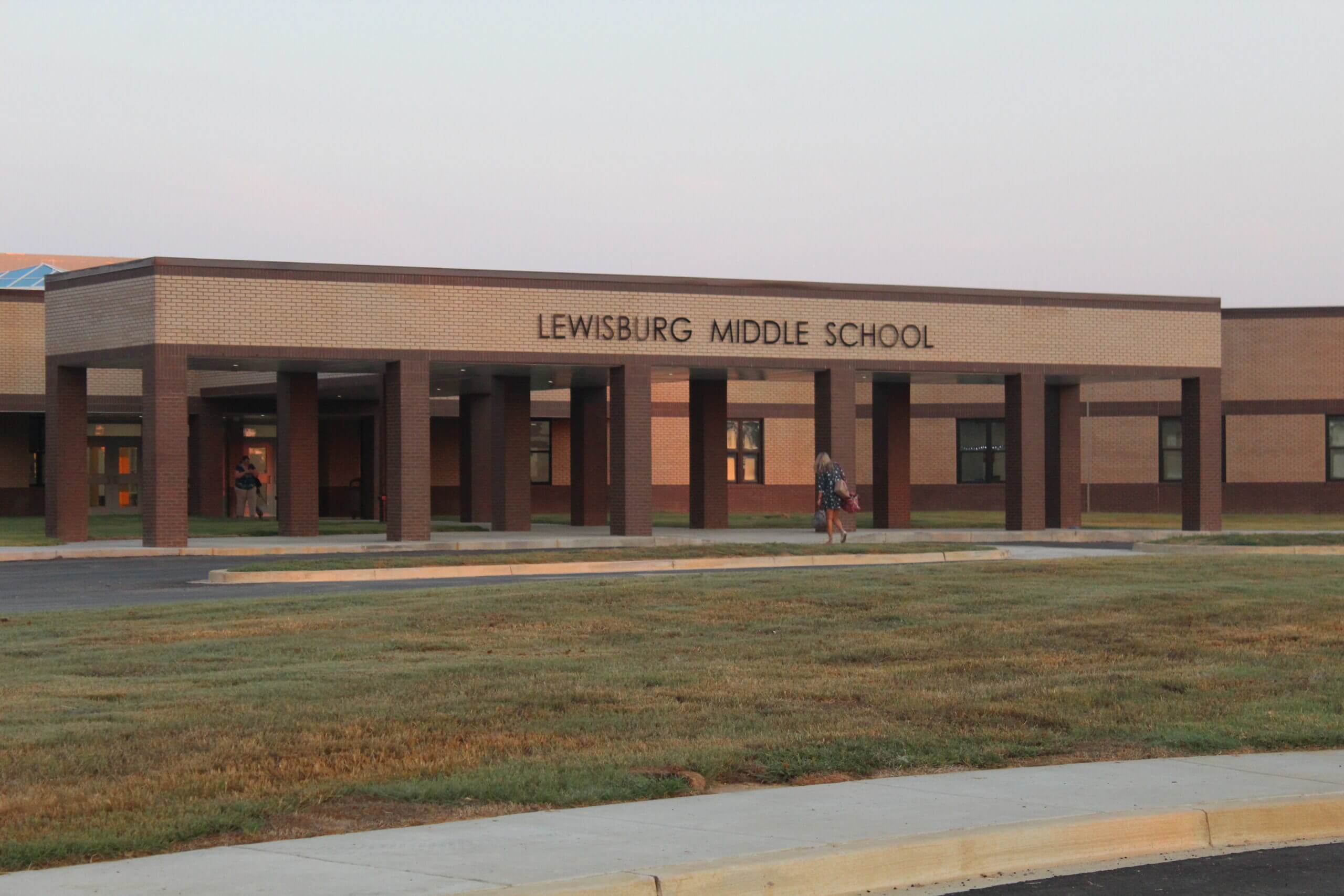 Lewisburg Middle School to go to virtual learning