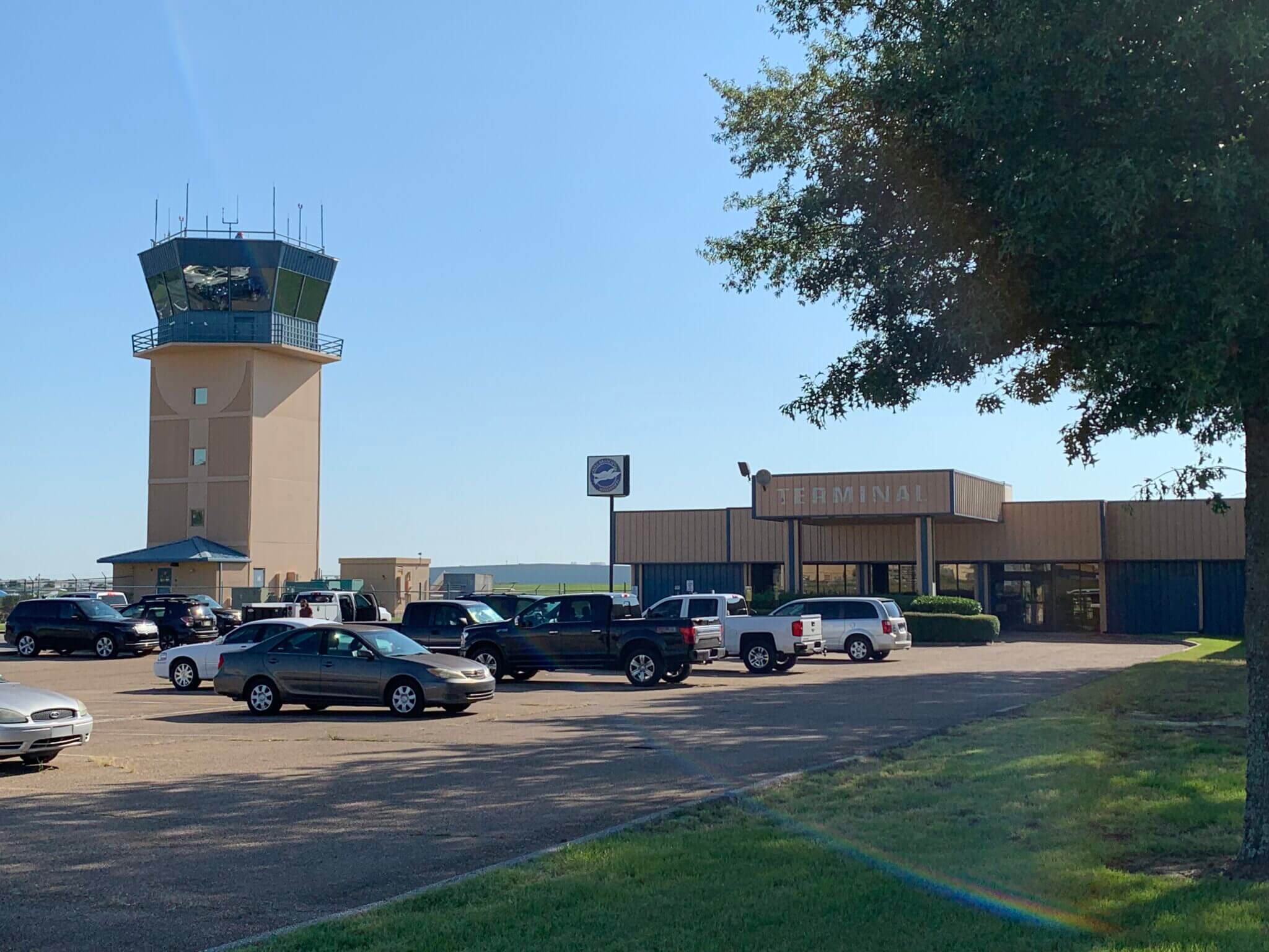 Olive Branch airport receives funds for selfserve fuel system DeSoto