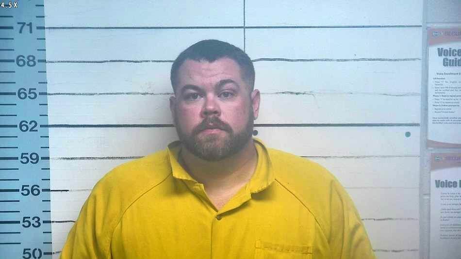 Southaven officer charged in child pornography case
