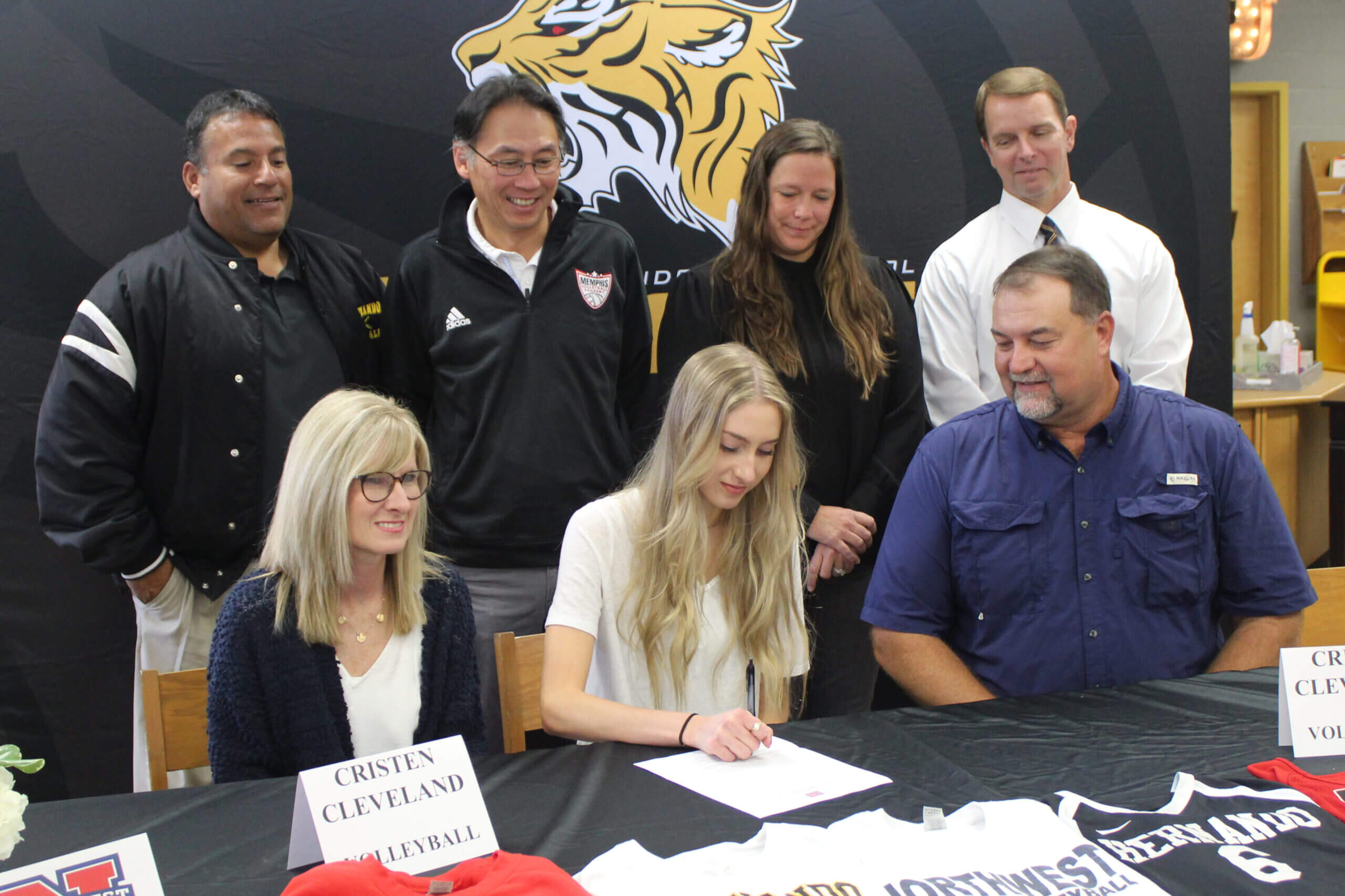 Cleveland signs for Northwest volleyball