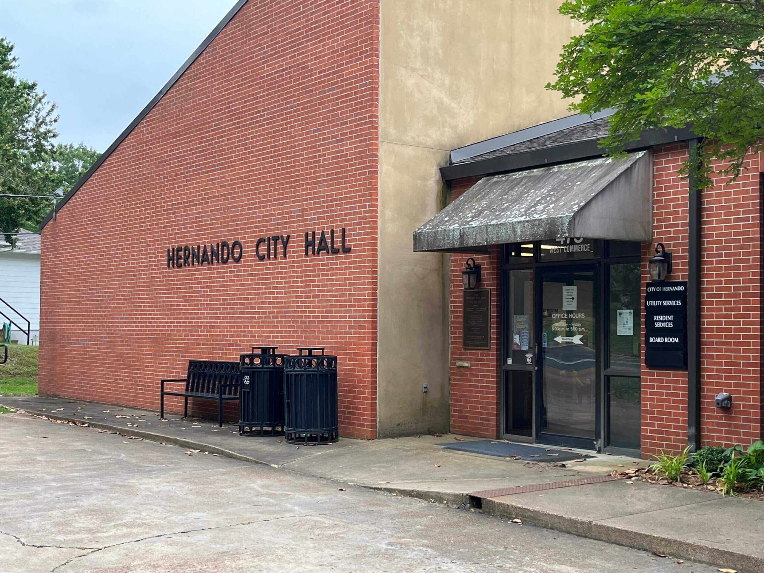 Hernando City Hall