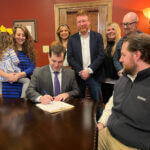 Barton signs qualifying papers, activates campaign website