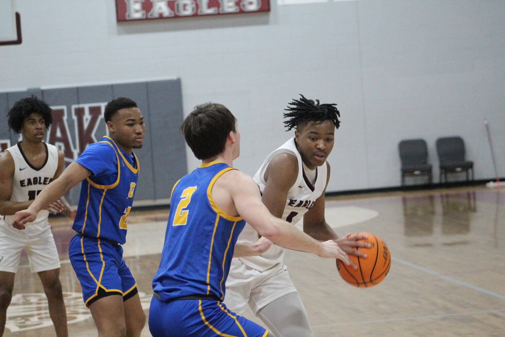 Wednesday sports: Eagles hold off Oxford in region hoops action ...