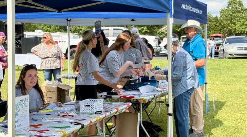 Baptist Cancer Center-DeSoto celebrates cancer survivors