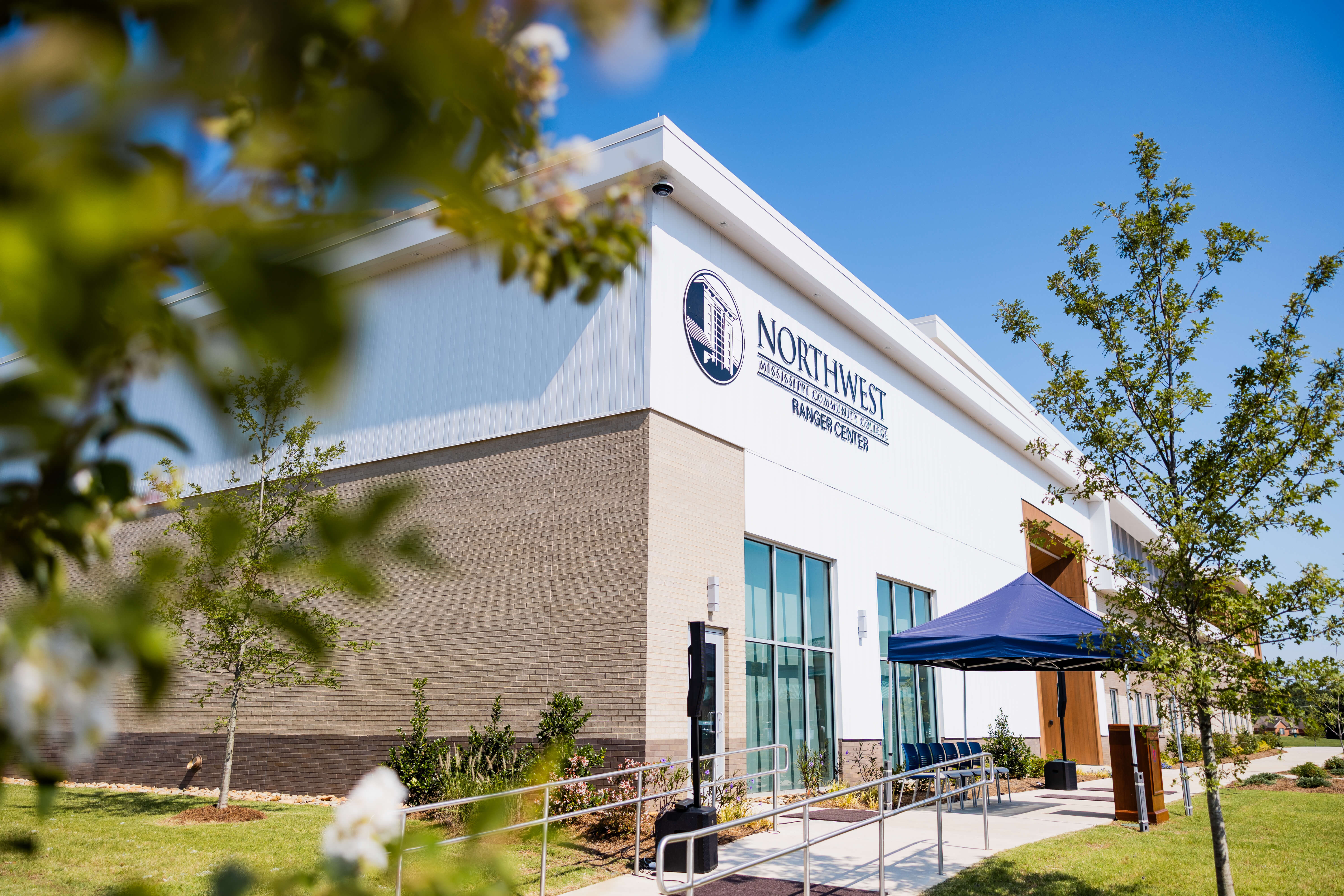 Ranger Center holds celebratory ribbon cutting | DeSoto County News