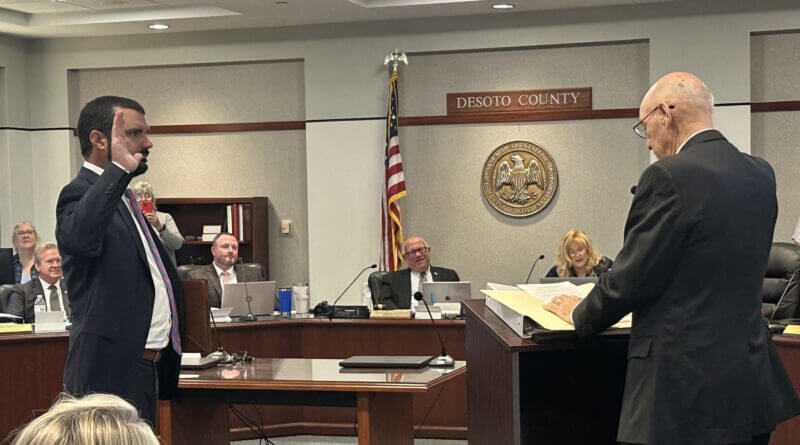 Hollowell, Johnson Sworn Into New Judgeships