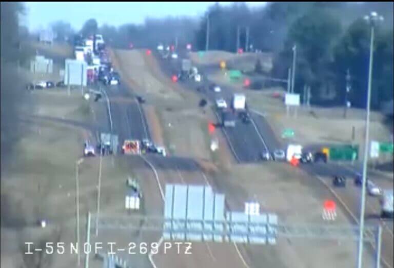 Tanker truck rollover causes interstate closure | DeSoto County News