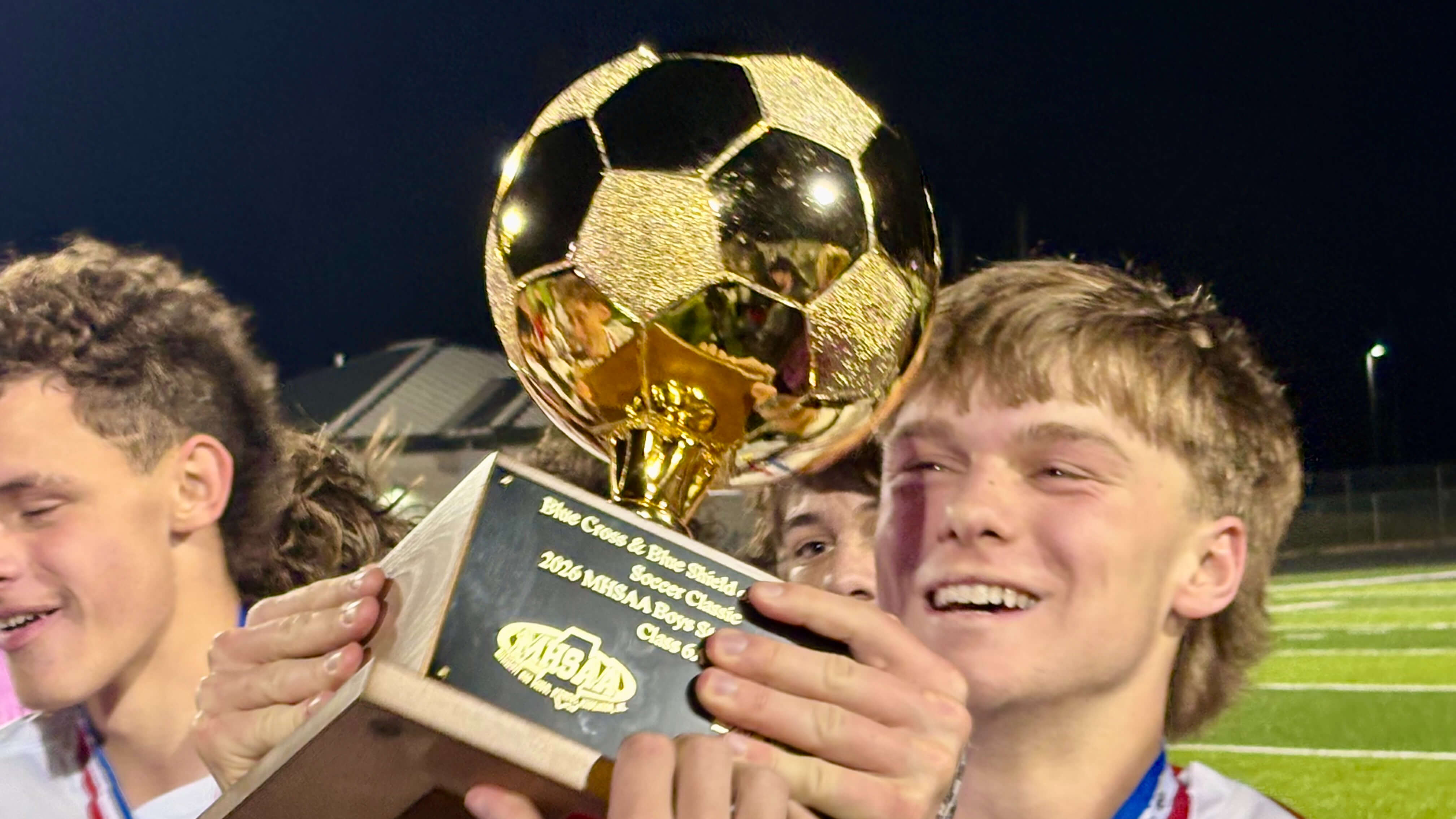 Mustangs capture 6A boys' soccer title behind Duenas, Anewalt IMG_2666