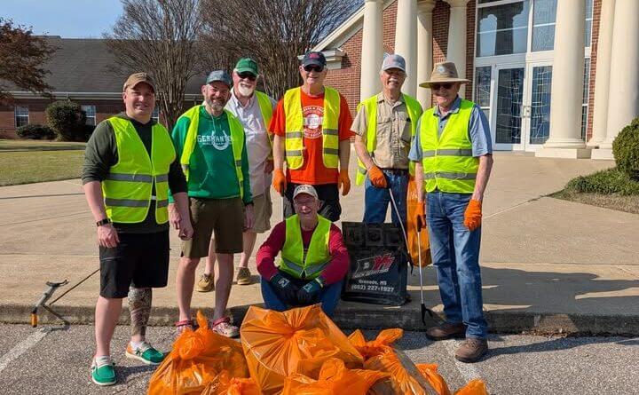 Olive Branch offers free cleanup kits to volunteers It takes all of us in helping keep Olive Branch beautiful!