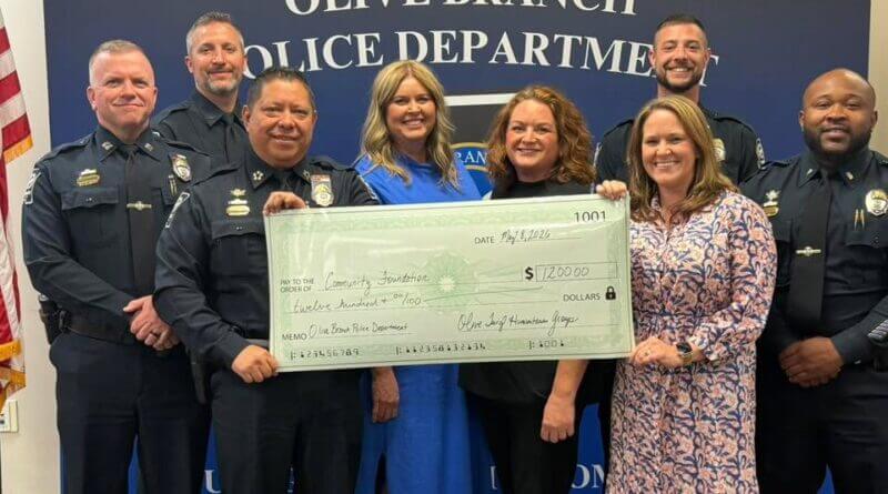 Olive Twigs group donates to Olive Branch police youth camps ⛺️CAMP B.U.I.L.D