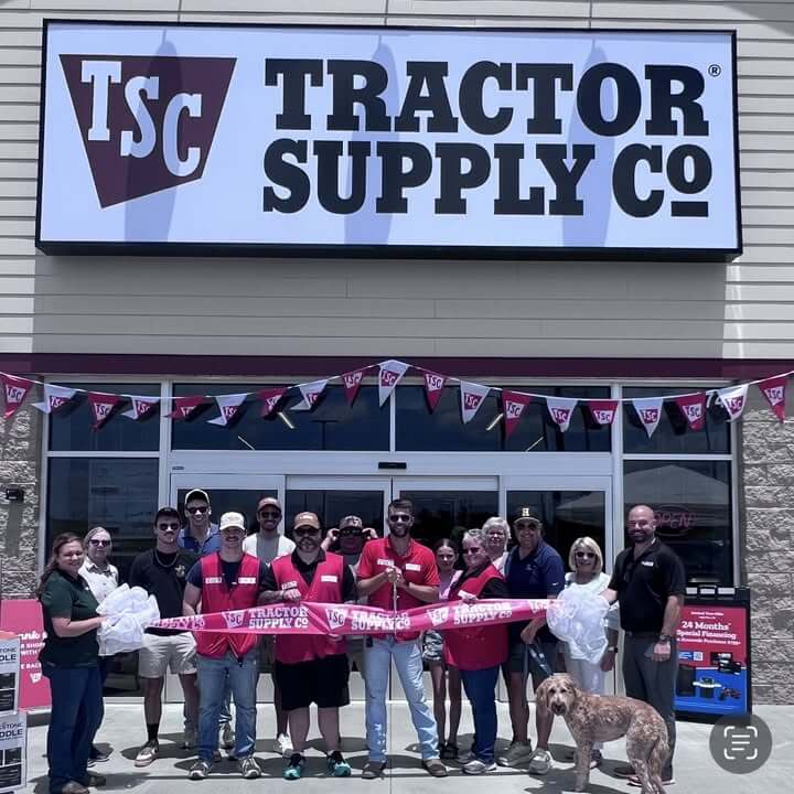 Hernando Chamber holds ribbon cuttings for Tractor Supply, Wheeler Express