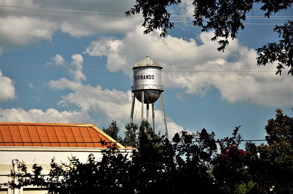 The historic 1925 Hernando water tower seen from the DeSoto County Courthouse grounds, namesake of the Hernando Water Tower 10K